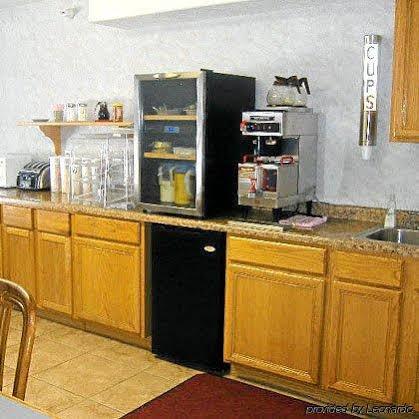 Platte Valley Inn Кълъмбъс Екстериор снимка