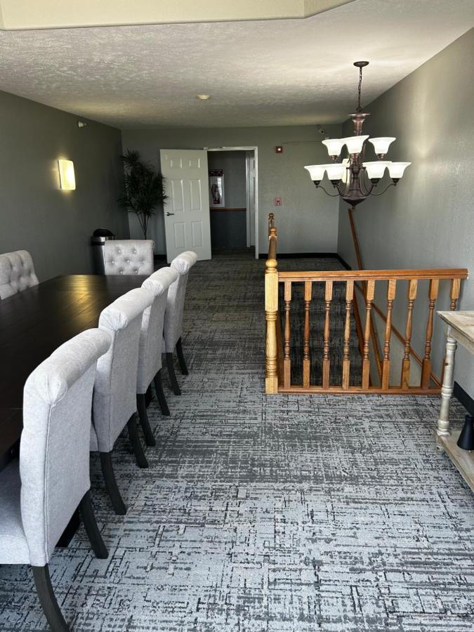 Platte Valley Inn Кълъмбъс Екстериор снимка