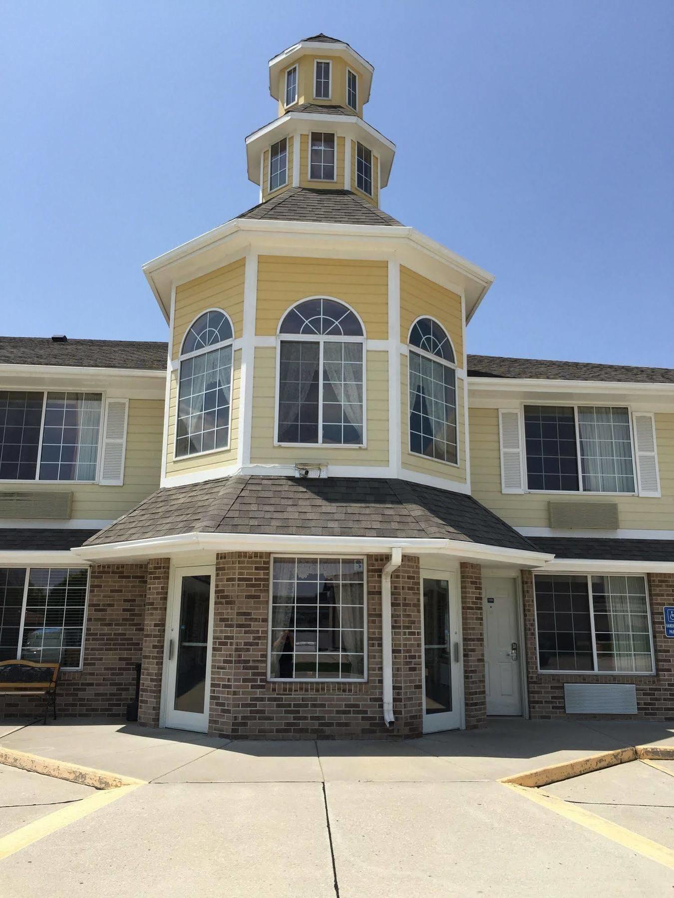 Platte Valley Inn Кълъмбъс Екстериор снимка
