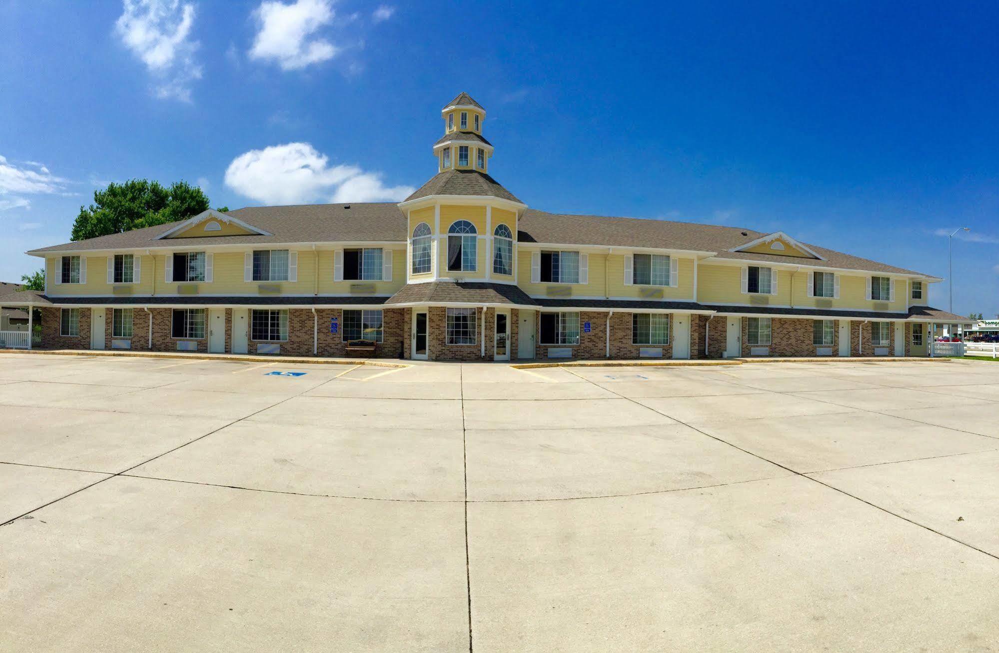 Platte Valley Inn Кълъмбъс Екстериор снимка