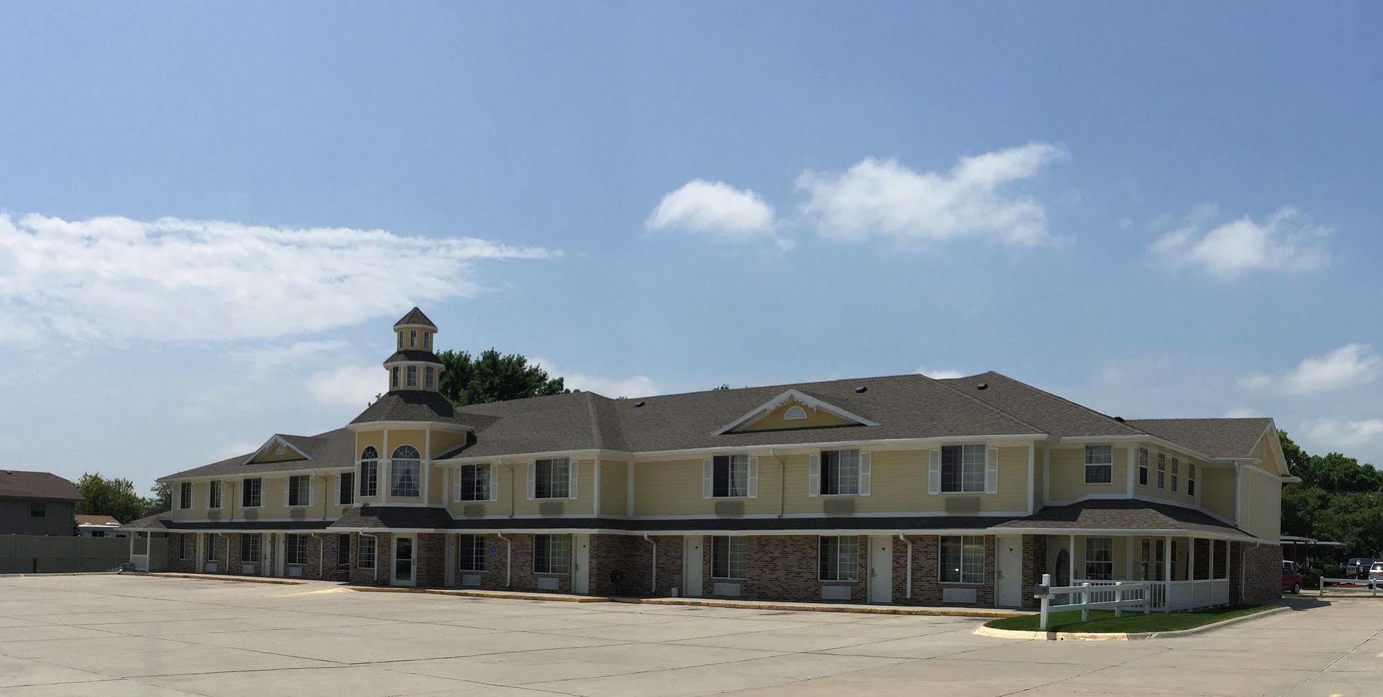 Platte Valley Inn Кълъмбъс Екстериор снимка